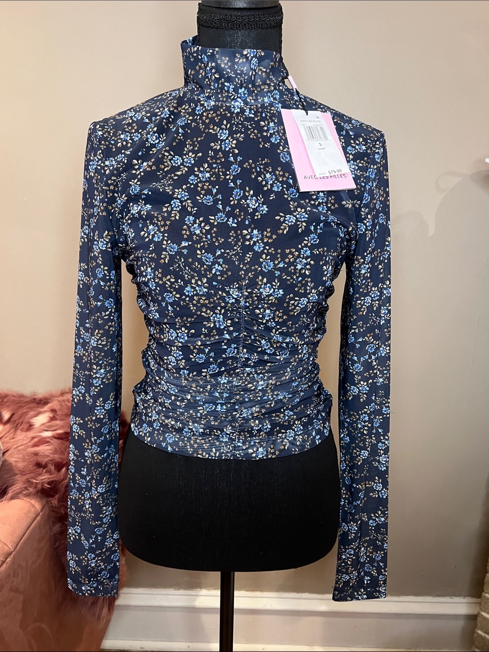 Women’s Avec Les Filles Navy Blue Floral Mock Neck Long Sleeve Top